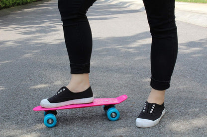 17x5 Inch Mini Skateboard with Advanced Design, Perfect Mini Cruiser for Beginners Featuring ABEC-7 Bearings and Soft PU Wheels