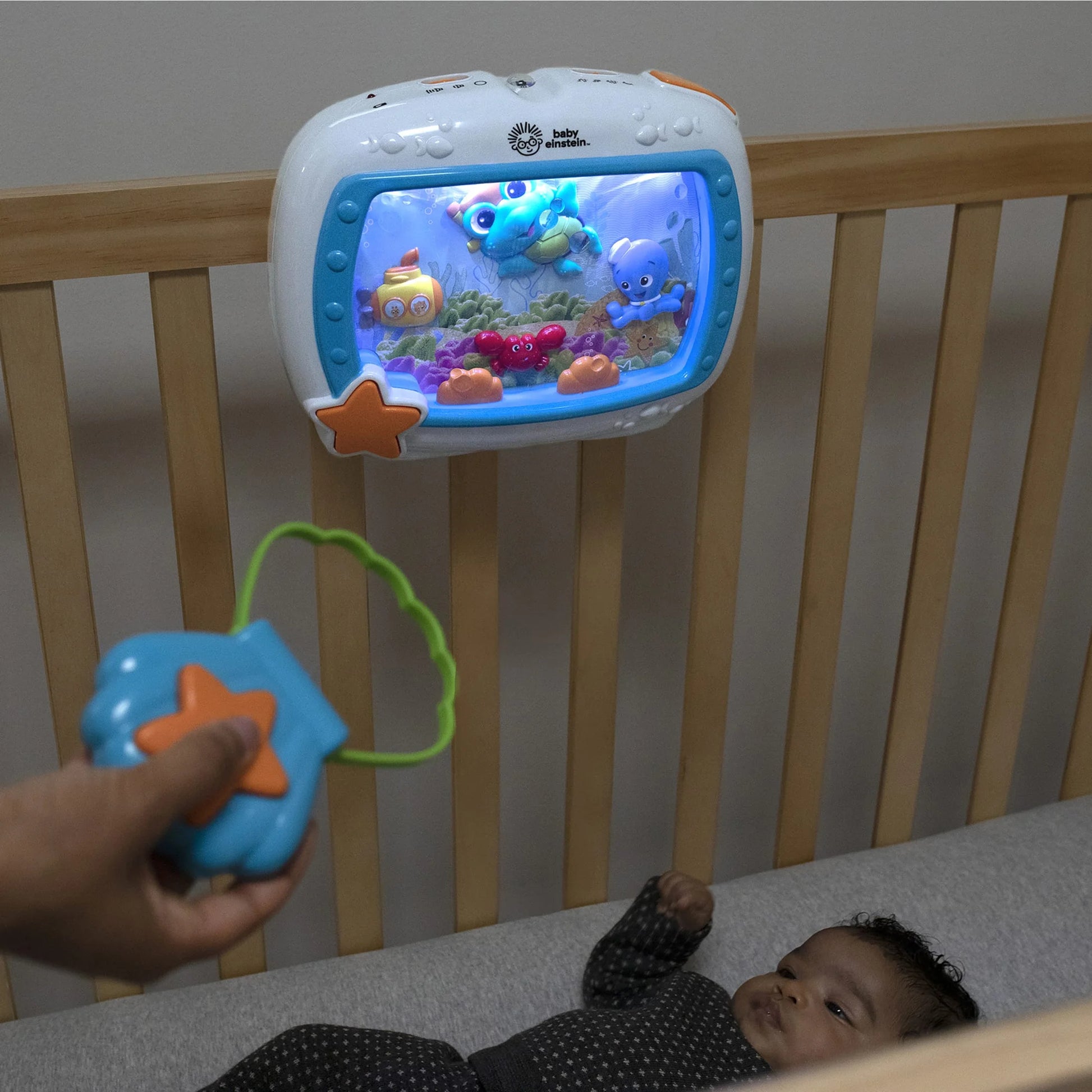 Sea Dreams Soothing Sleep Sound Machine with White Noise and Remote Control for Infants and Children, Multicolor, Ages 0 Months and Up