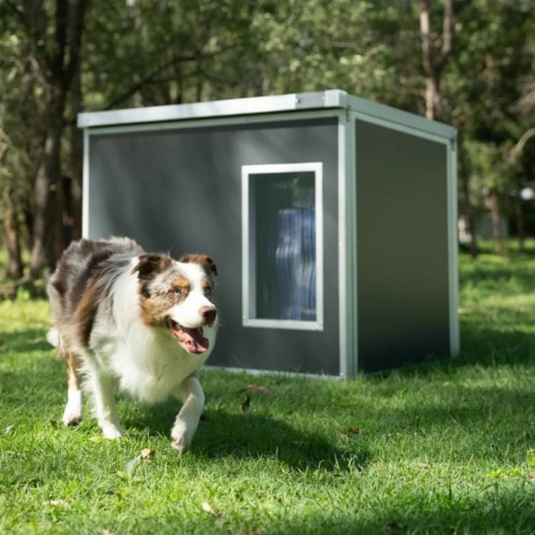 Cozycube Insulated Dog House with Coldroom Panel