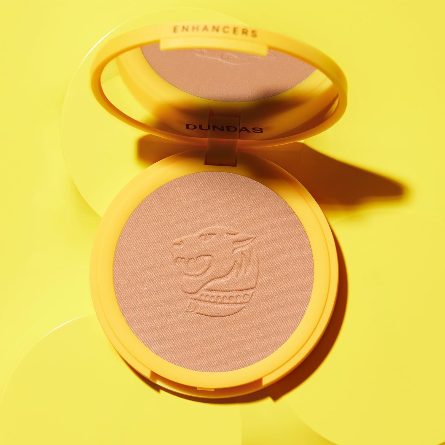 Dundas Bronzer Anonymous, Contour Powder for Face and Body, Bronzing Shimmer, Matte Finish, Face Make up for All Skin Types, Cruelty Free Natural Makeup, Buildable Coverage, Easy to Blend, (Step 3)