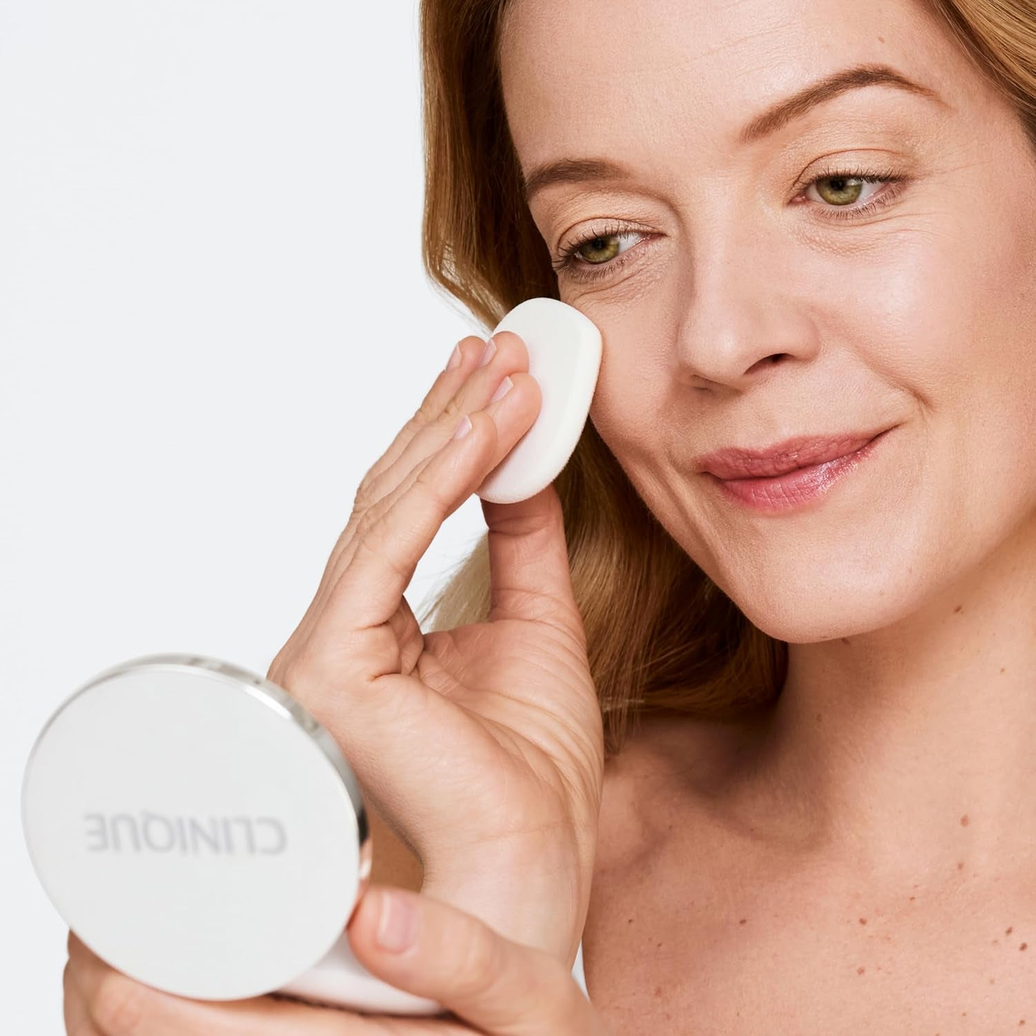 beyond Perfecting Powder Lightweight Full Coverage Foundation + Concealer for Dry Combination to Oily Skin Types