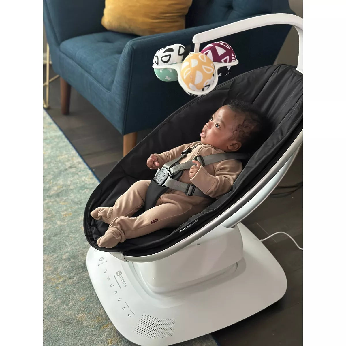 4Moms Mamaroo Multi-Motion Baby Swing with Enhanced Smart Connectivity