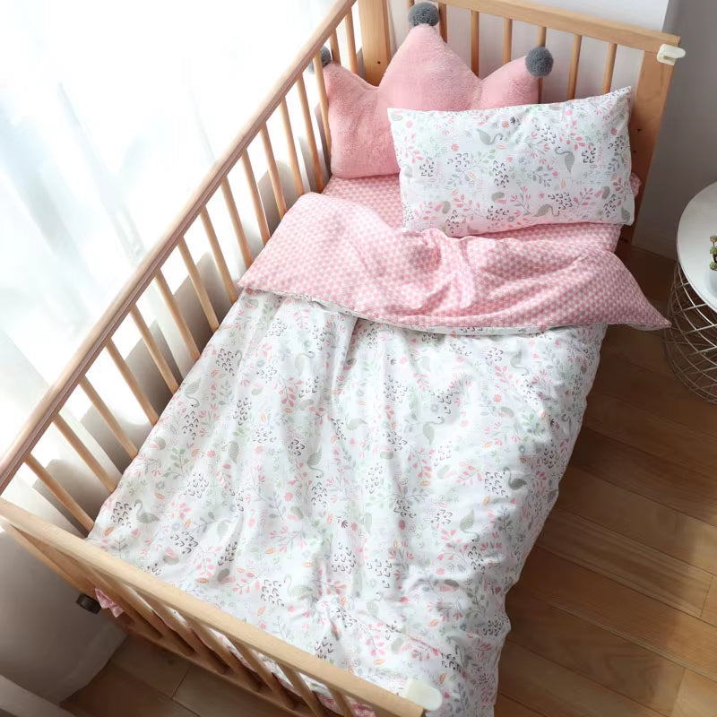 3-Piece Cotton Baby Crib Bedding Set for Boys and Girls, Includes Pillowcase, Sheet, and Duvet Cover, Ideal for Children's Room Decoration