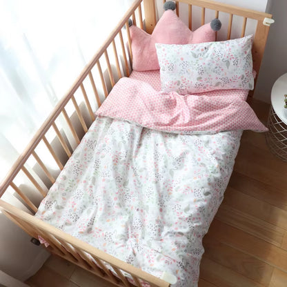 3-Piece Cotton Baby Crib Bedding Set for Boys and Girls, Includes Pillowcase, Sheet, and Duvet Cover, Ideal for Children's Room Decoration