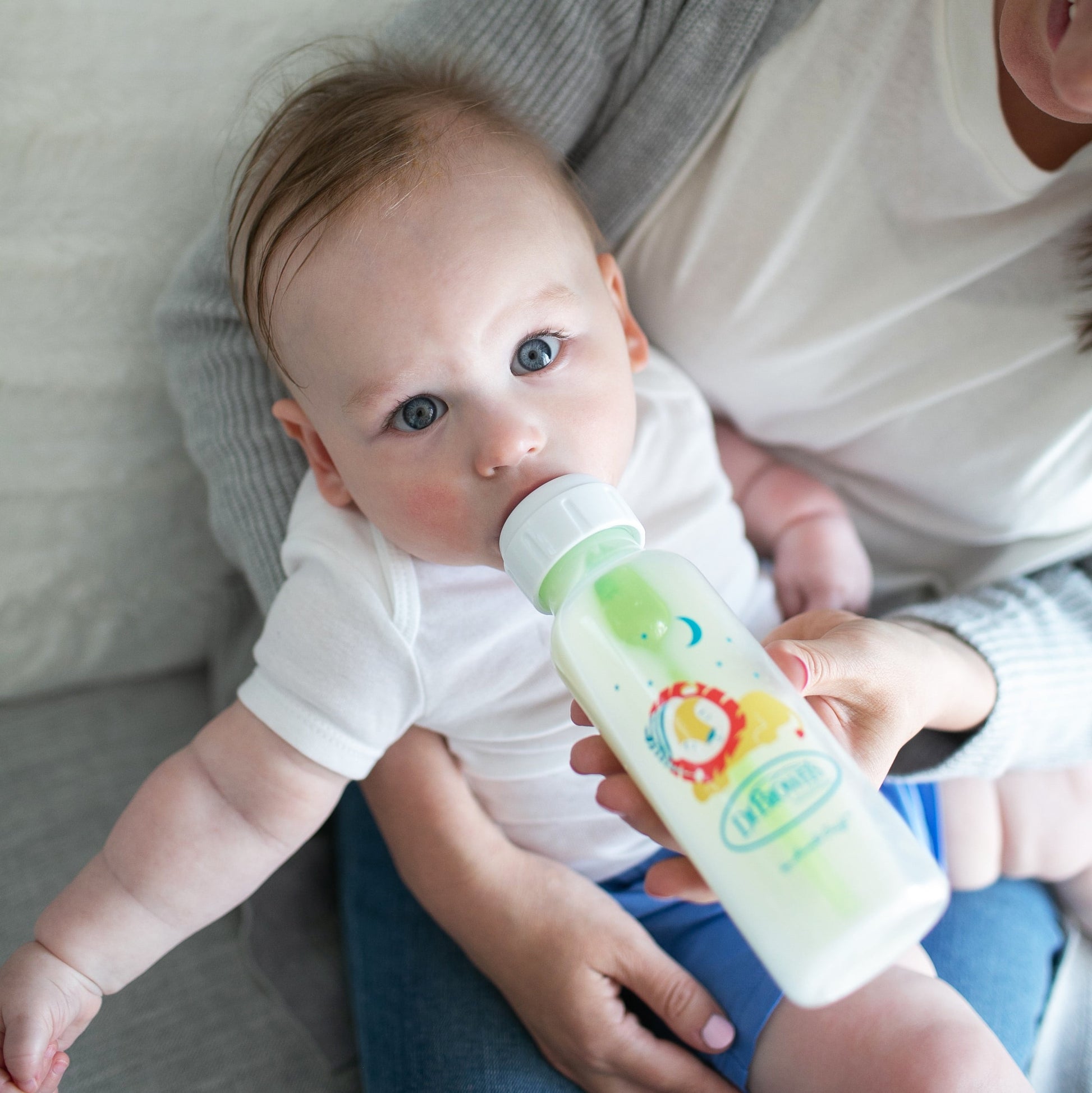 Natural Flow Anti-Colic Options+ Narrow Baby Bottle, Fox & Lion Design, 8 oz (250 ml), Level 1 Slow Flow Nipple, BPA-Free, Suitable for Newborns, Set of 2