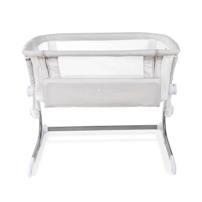 Dreamer Bassinet and Bedside Sleeper in Driftwood Gray for Infants Aged 0-5 Months (Unisex)