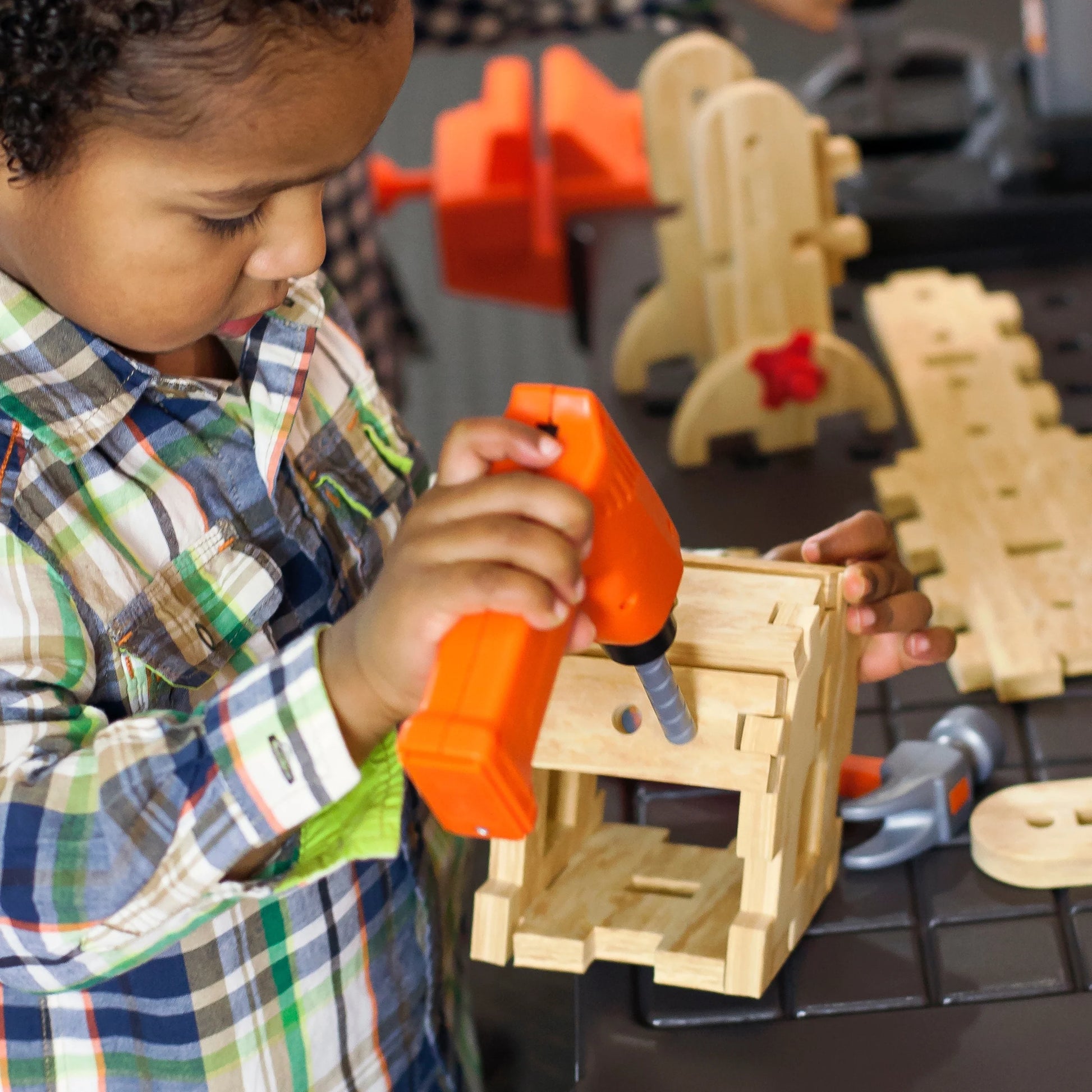 Toddler Workshop Utility Bench with 76-Piece Tool Set
