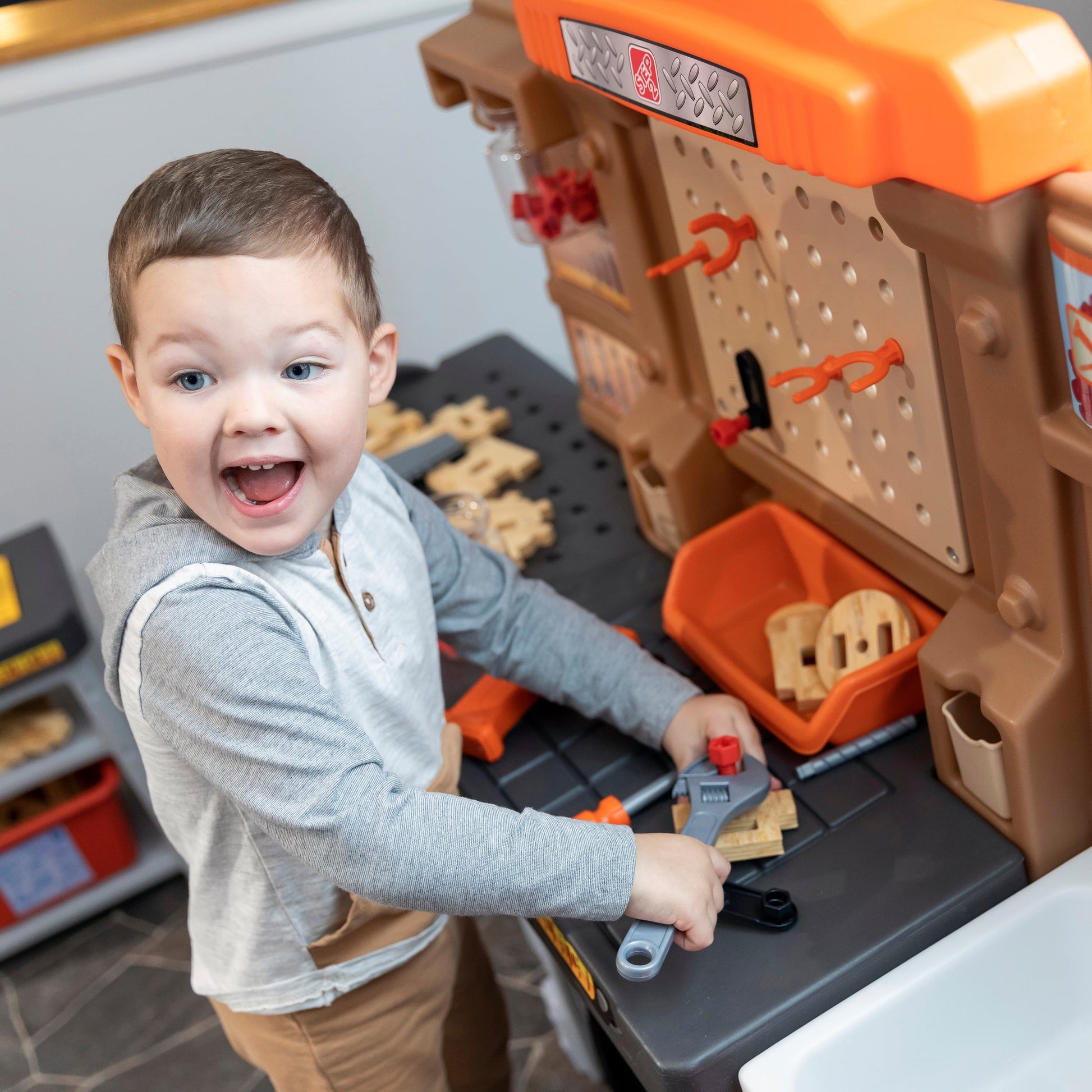 Toddler Workshop Utility Bench with 76-Piece Tool Set