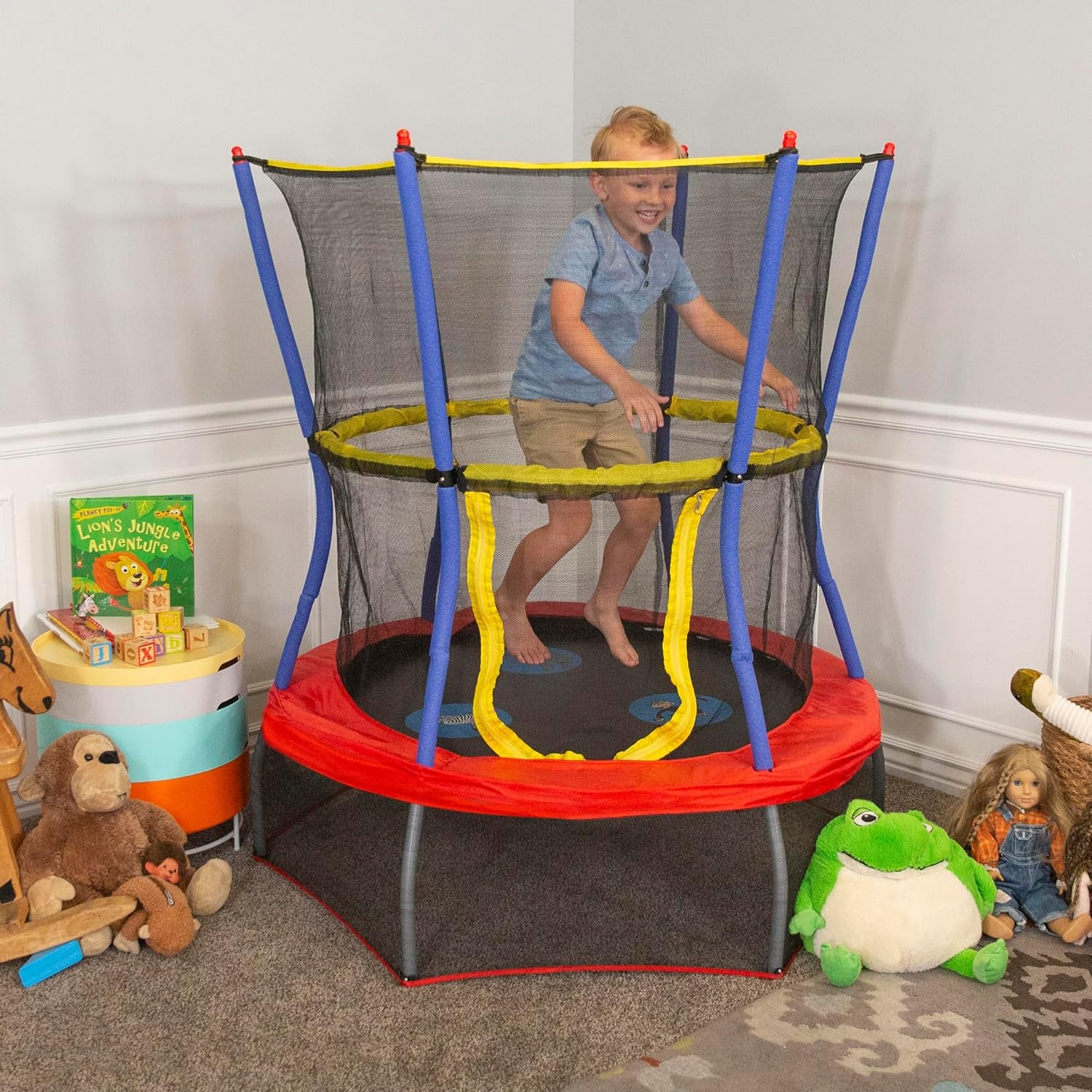 Compact Trampoline with Safety Enclosure Net