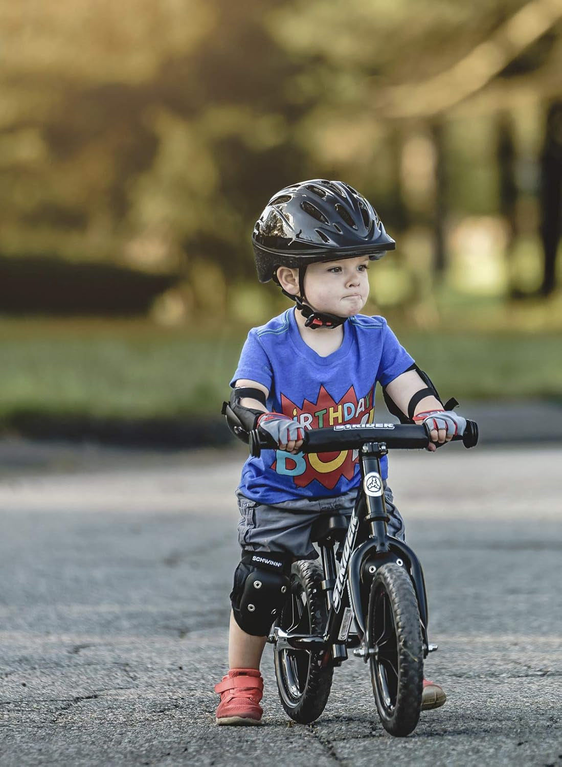 12-Inch No-Pedal Balance Bike for Children Aged 1 to 4 Years - Features Safety Pad, Padded Seat, Mini Grips, and Flat-Free Tires - Easy Tool-Free Assembly and Adjustments