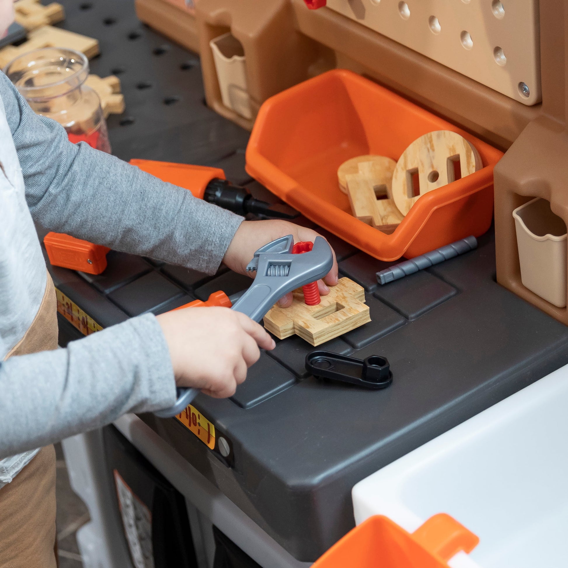 Toddler Workshop Utility Bench with 76-Piece Tool Set