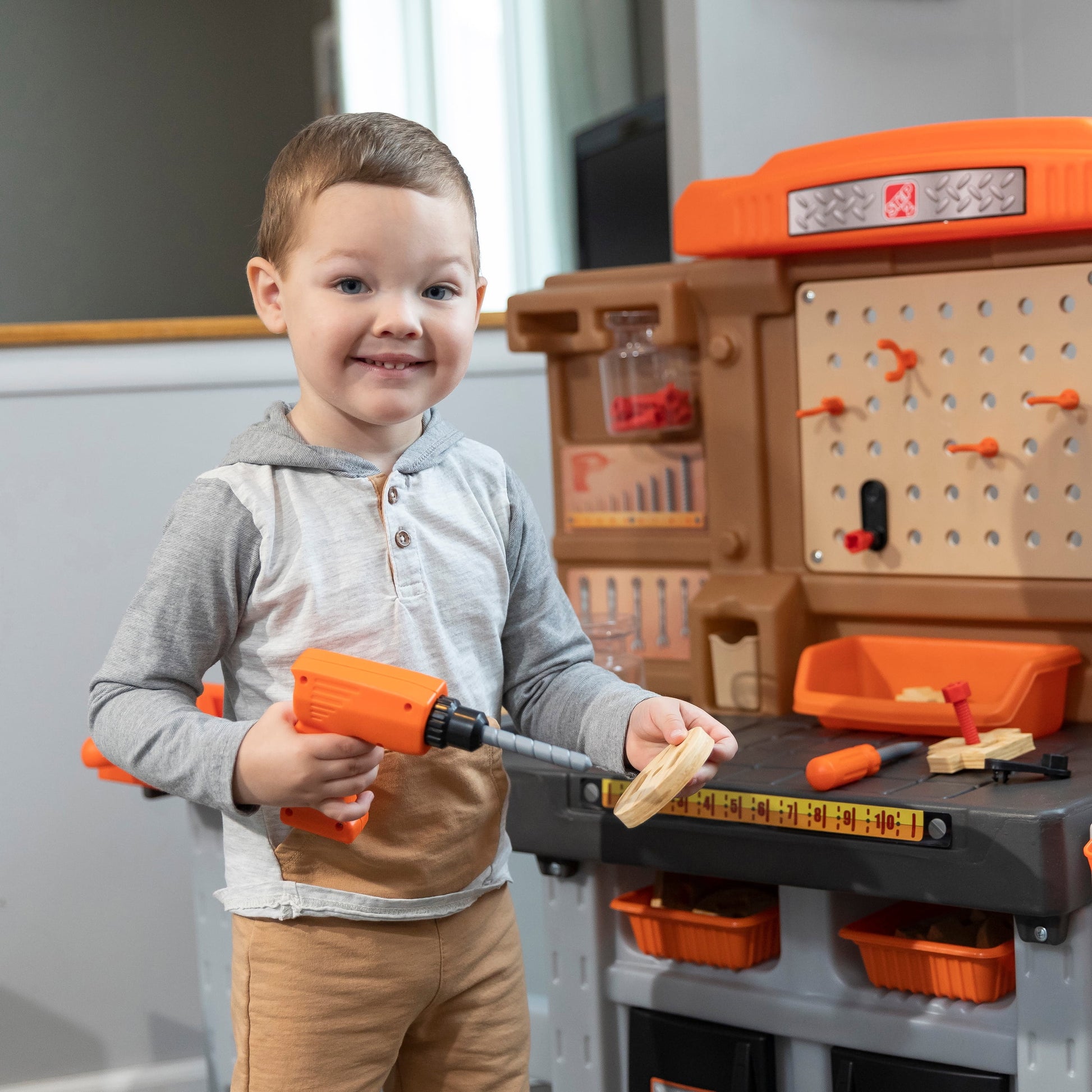 Toddler Workshop Utility Bench with 76-Piece Tool Set