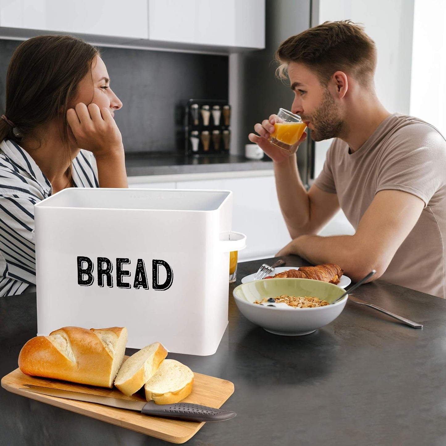 Bread Box, Retro Metal Cake Bin W/Bamboo Wooden Lid, Space Saving Bread Box Storage Container, Compact Tin Basket for Longer and Fresher Food, Rolls